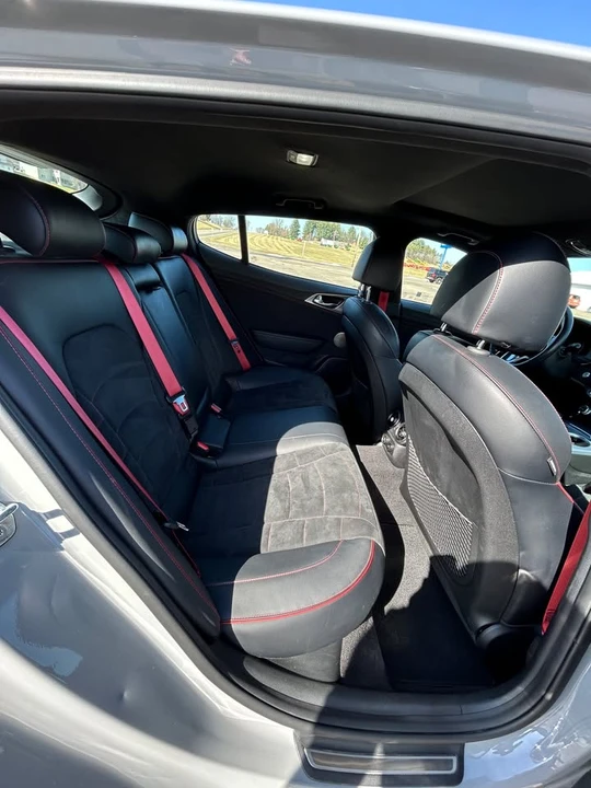 2023 Kia Stinger GT - Image 18 of 20