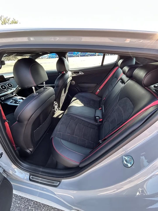 2023 Kia Stinger GT - Image 15 of 20