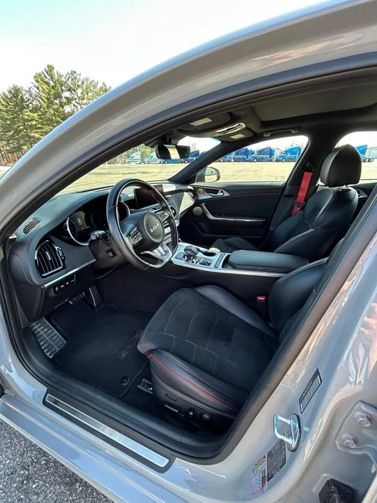 2023 Kia Stinger GT - Image 12 of 20