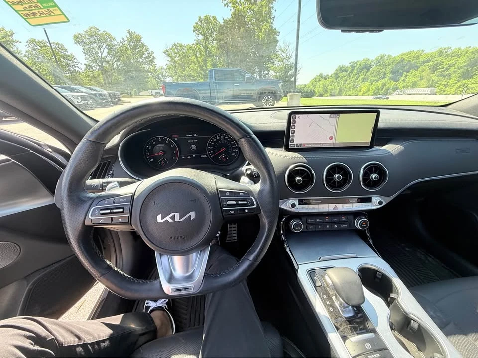 2023 Kia Stinger GT - Image 15 of 20