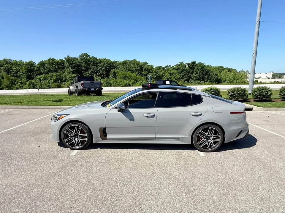 2023 Kia Stinger GT - Image 10 of 20