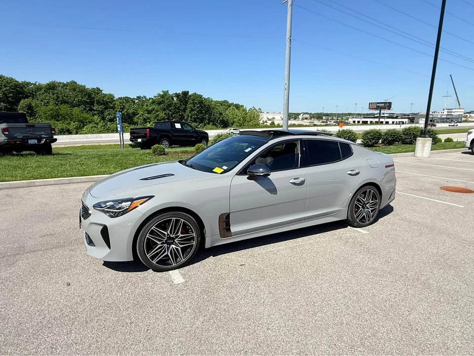 2023 Kia Stinger GT - Image 9 of 20
