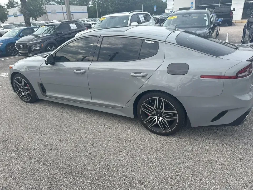 2023 Kia Stinger GT - Image 17 of 20