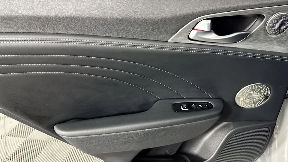 2023 Kia Stinger GT - Image 20 of 20