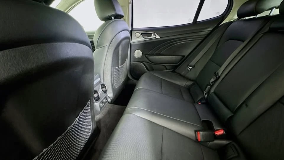 2023 Kia Stinger GT - Image 19 of 20