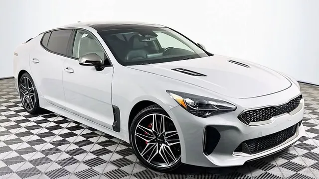 2023 Kia Stinger GT2