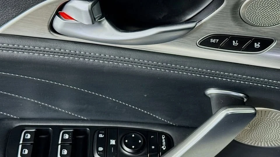 2023 Kia Stinger GT - Image 18 of 20