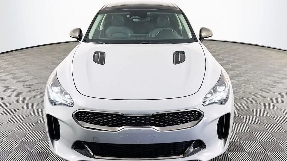 2023 Kia Stinger GT - Image 2 of 20