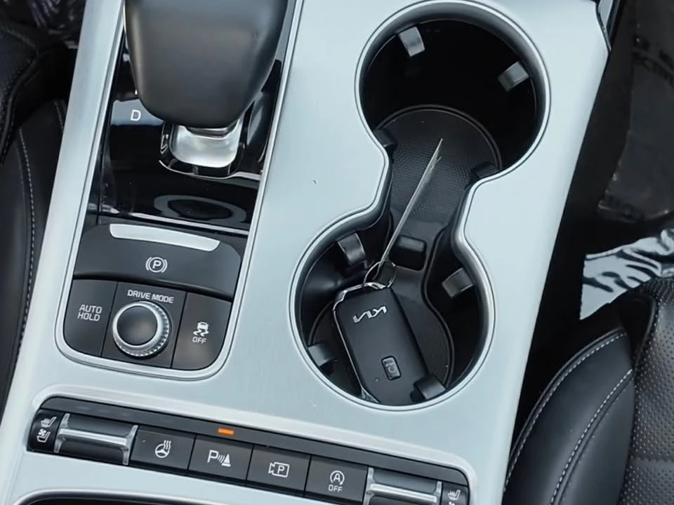 2023 Kia Stinger GT - Image 8 of 9