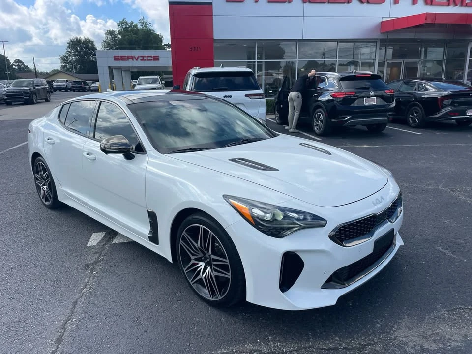 2023 Kia Stinger GT - Image 3 of 10