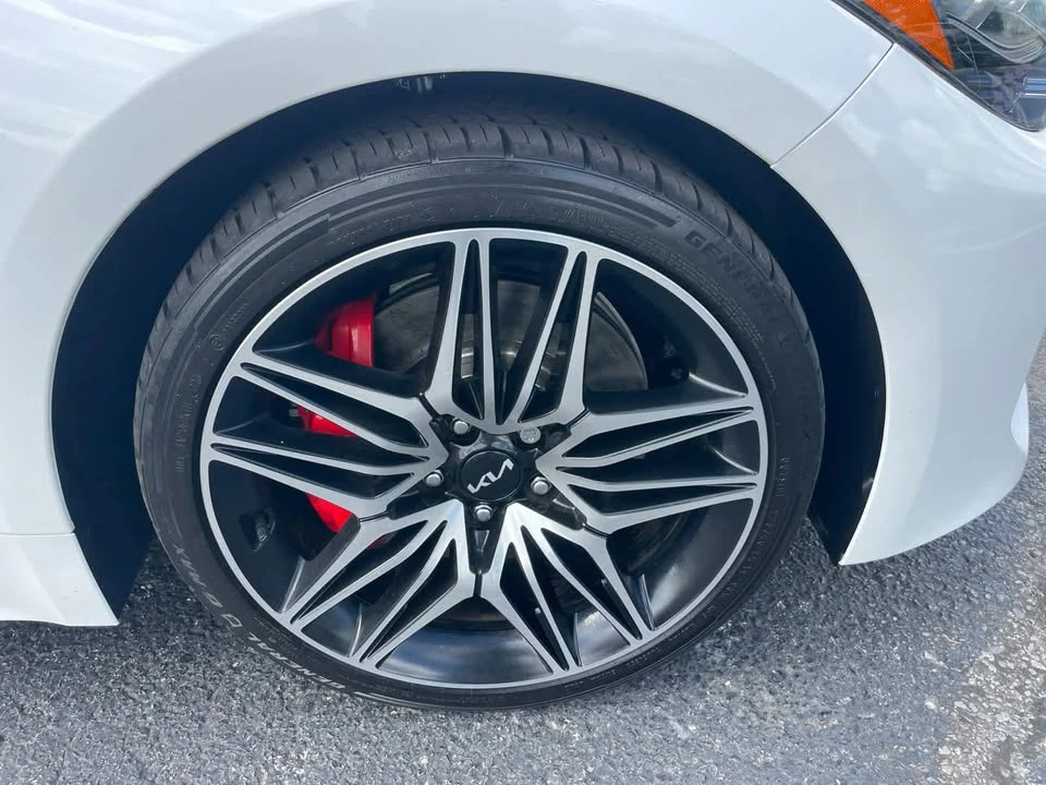 2023 Kia Stinger GT - Image 2 of 10