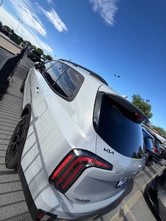 2023 Kia Telluride - Image 4 of 8