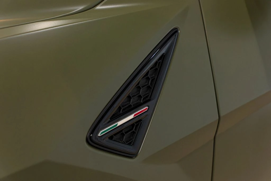 2023 Lamborghini Urus - Image 10 of 31
