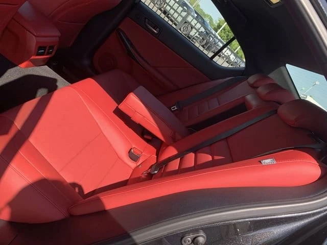 2023 Lexus IS 3rd Gen - Image 10 of 31