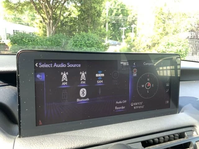 2023 Lexus IS 3rd Gen - Image 21 of 31