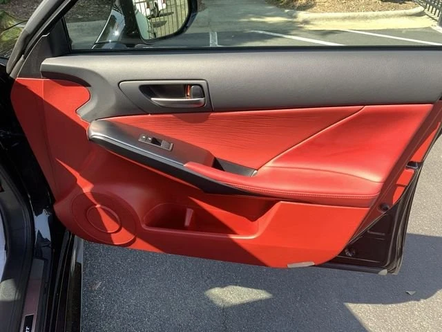 2023 Lexus IS 3rd Gen - Image 13 of 31