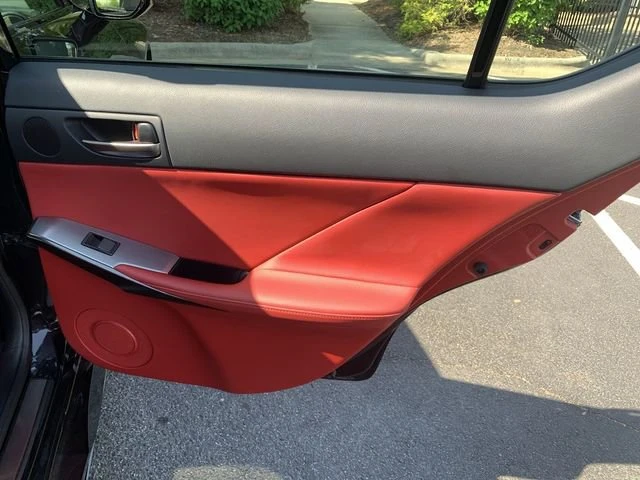 2023 Lexus IS 3rd Gen - Image 11 of 31