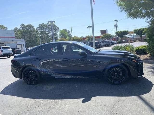 2023 Lexus IS 3rd Gen - Image 9 of 31