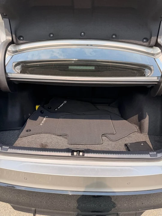 2023 Lexus IS 3rd Gen - Image 10 of 19