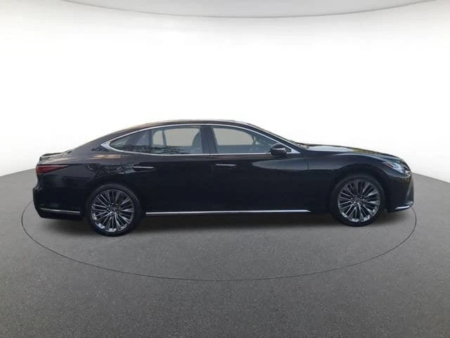 2023 Lexus LS 5th Gen - Image 4 of 13