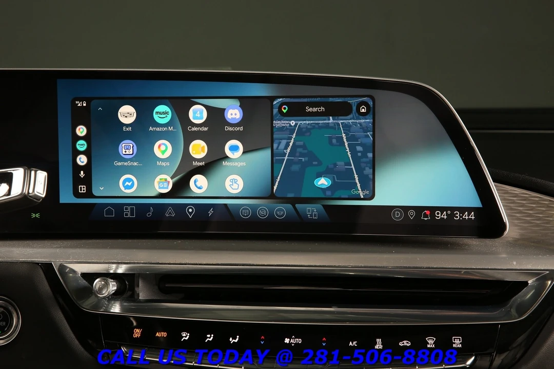 2023 Cadillac Lyriq - Image 18 of 24