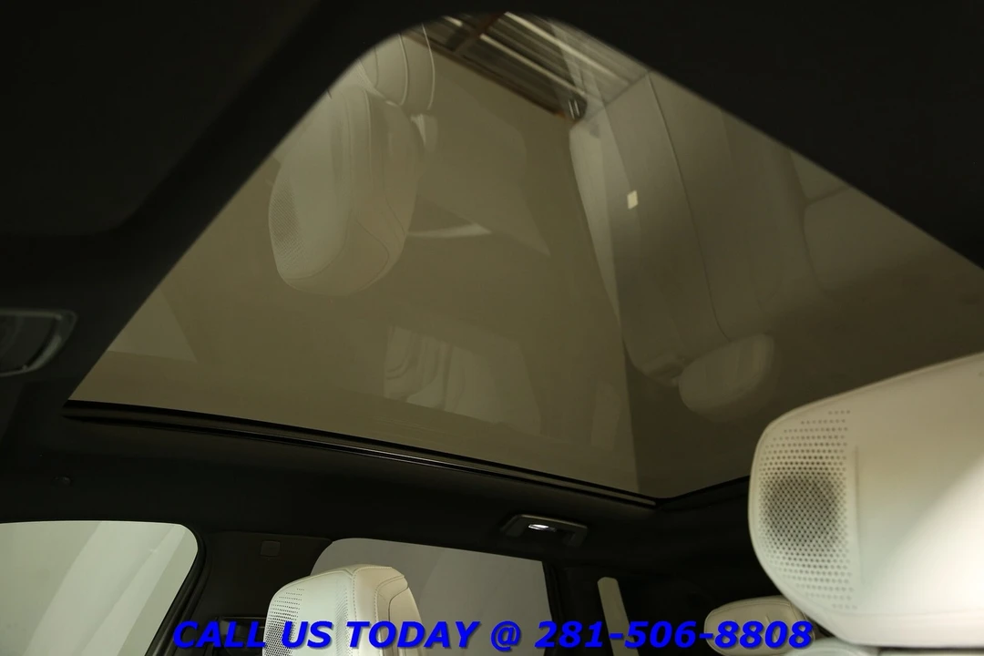 2023 Cadillac Lyriq - Image 11 of 24