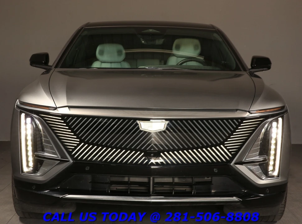 2023 Cadillac Lyriq - Image 8 of 24