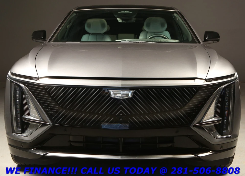 2023 Cadillac Lyriq - Image 8 of 21