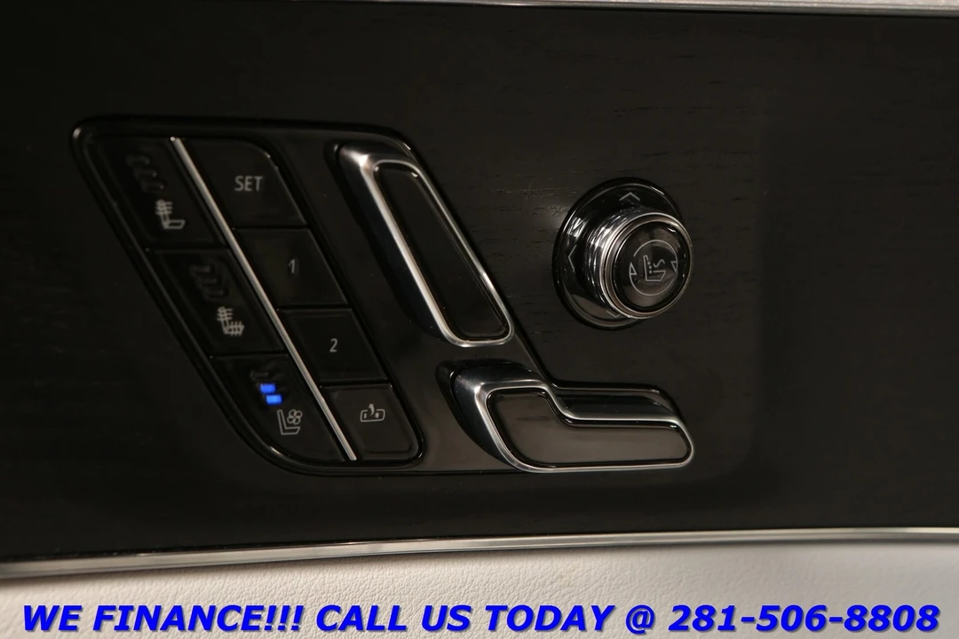 2023 Cadillac Lyriq - Image 10 of 21