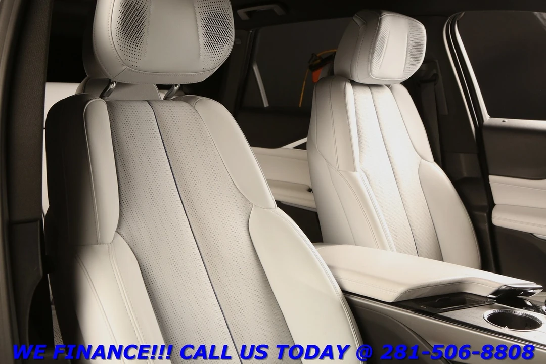 2023 Cadillac Lyriq - Image 21 of 21