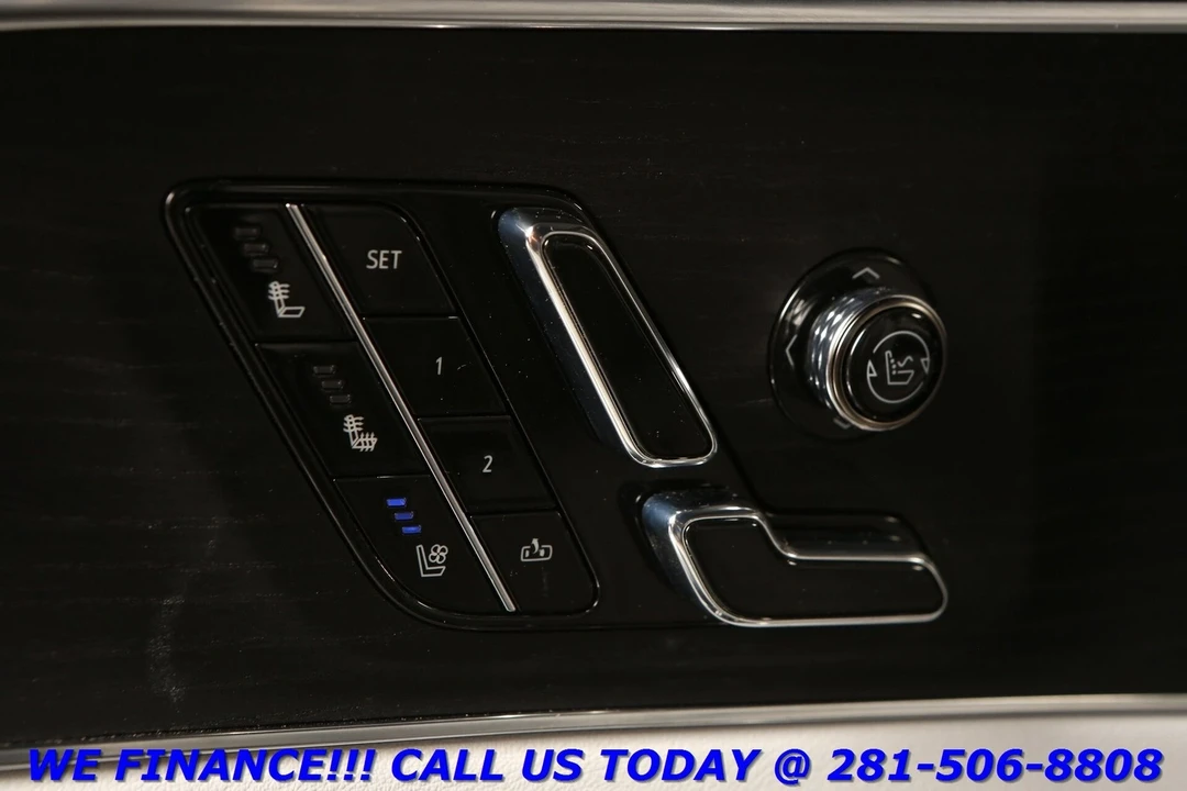 2023 Cadillac Lyriq - Image 10 of 21