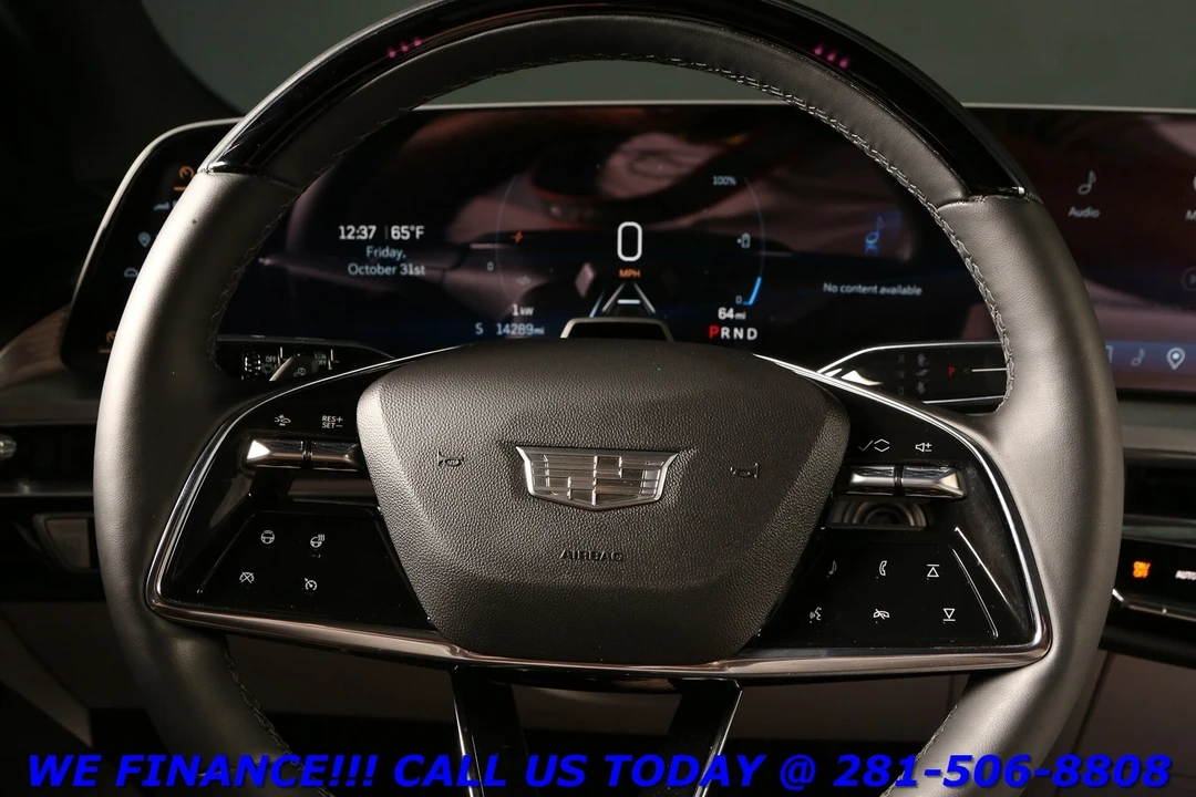 2023 Cadillac Lyriq - Image 15 of 21