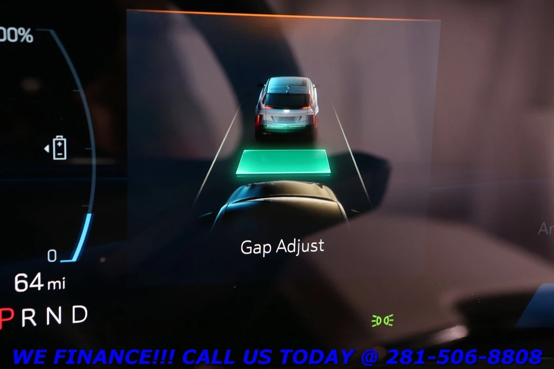 2023 Cadillac Lyriq - Image 16 of 21