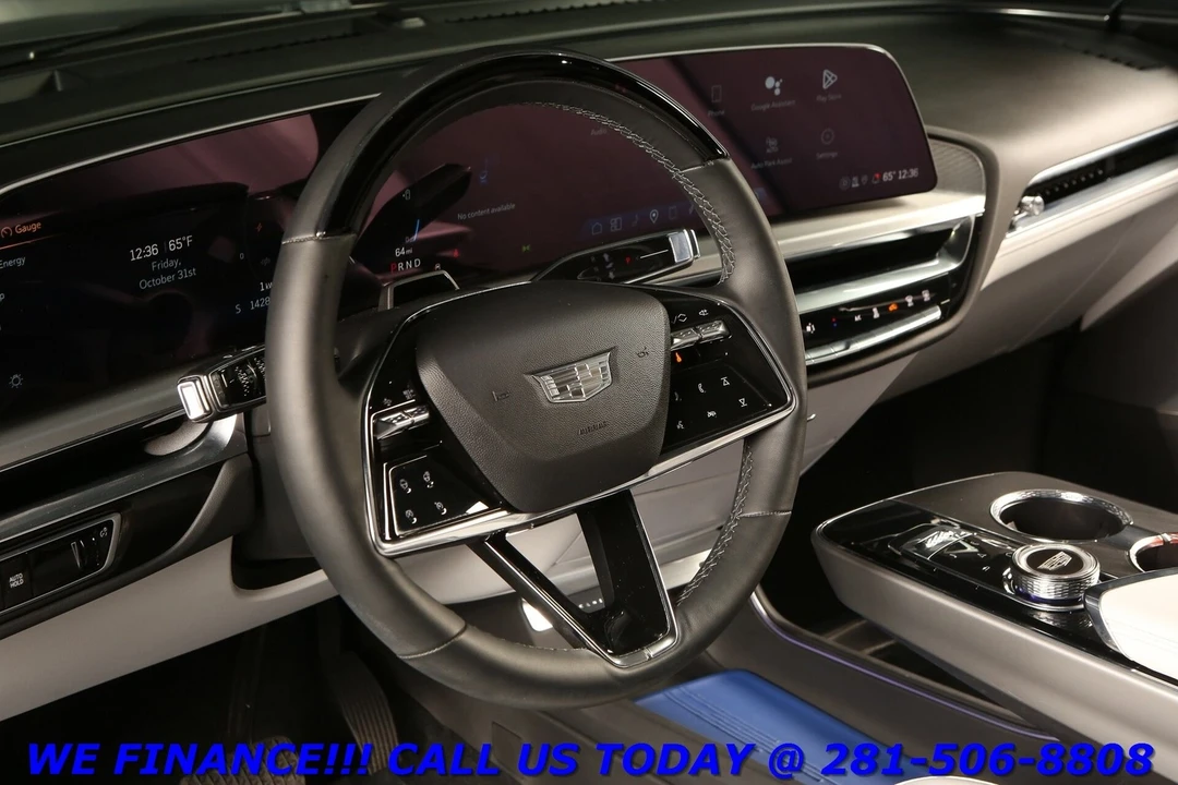 2023 Cadillac Lyriq - Image 11 of 21