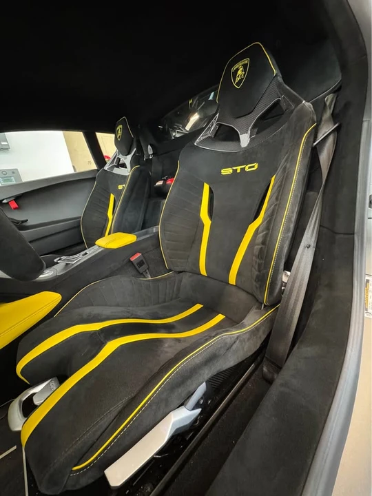 2023 Lamborghini Huracan - Image 10 of 19