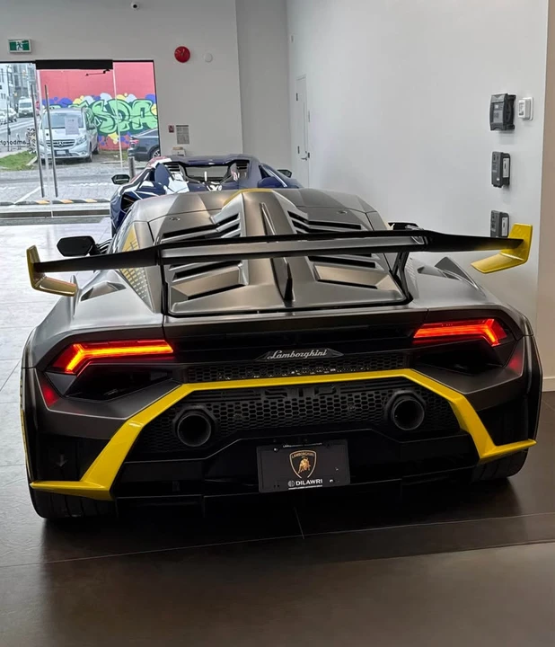 2023 Lamborghini Huracan - Image 4 of 19