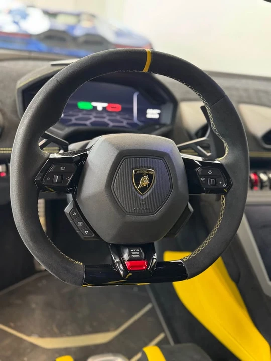 2023 Lamborghini Huracan - Image 8 of 19