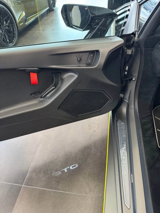 2023 Lamborghini Huracan - Image 6 of 19