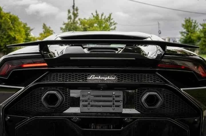 2023 Lamborghini Huracan - Image 4 of 5