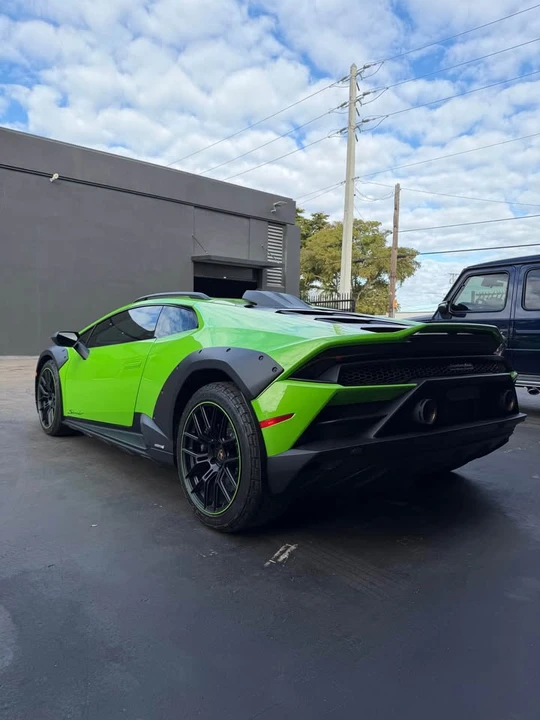 2023 Lamborghini Huracan - Image 6 of 13