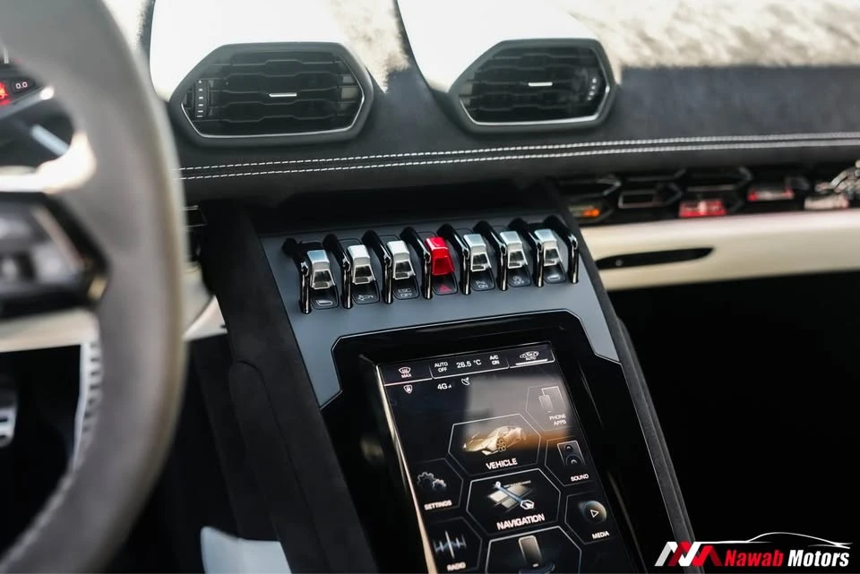 2023 Lamborghini Huracan - Image 18 of 20