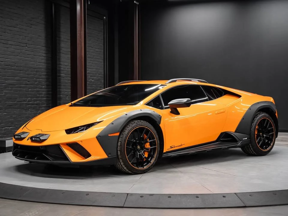 2023 Lamborghini Huracan - Image 2 of 9