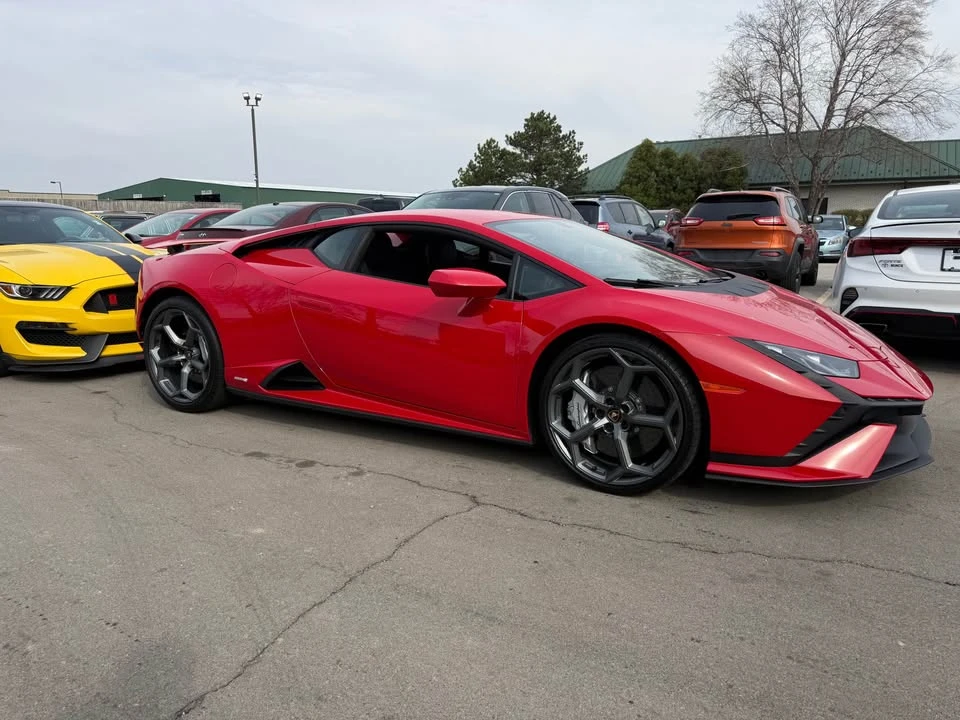 2023 Lamborghini Huracan - Image 2 of 11