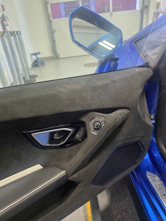 2023 Lamborghini Huracan - Image 7 of 18