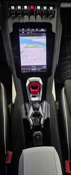 2023 Lamborghini Huracan - Image 11 of 18