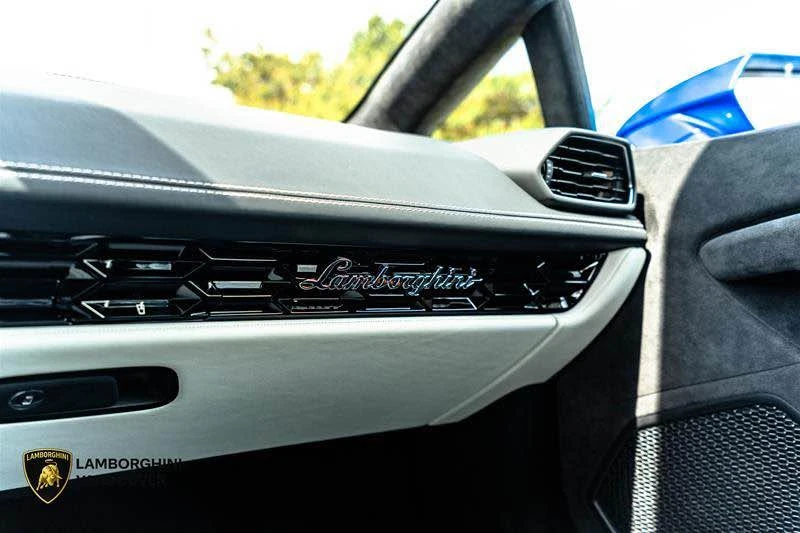 2023 Lamborghini Huracan - Image 14 of 16