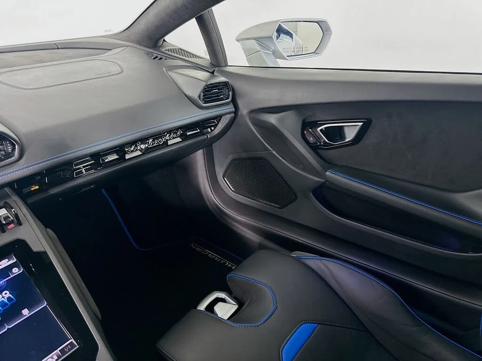 2023 Lamborghini Huracan - Image 23 of 31