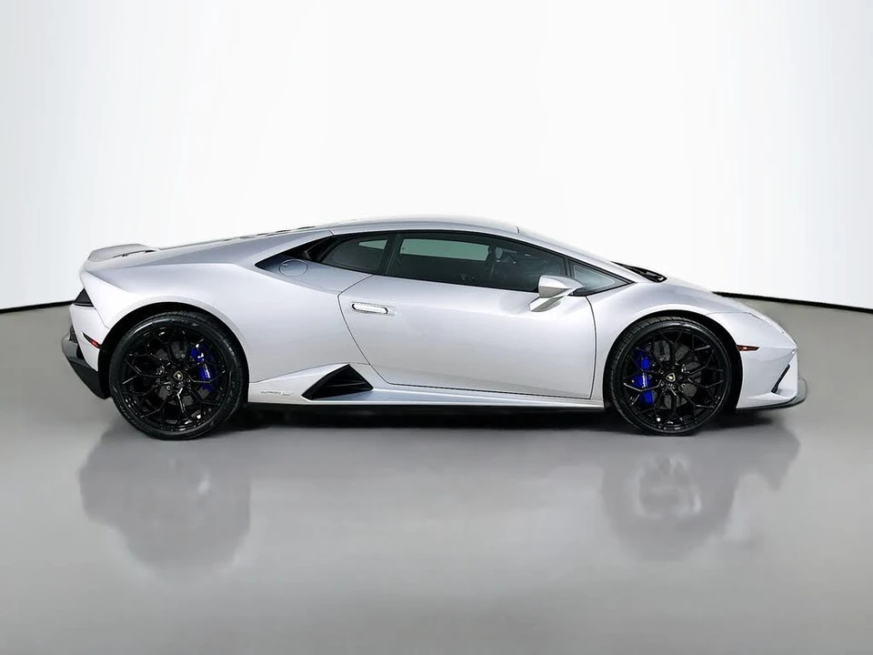 2023 Lamborghini Huracan - Image 4 of 31