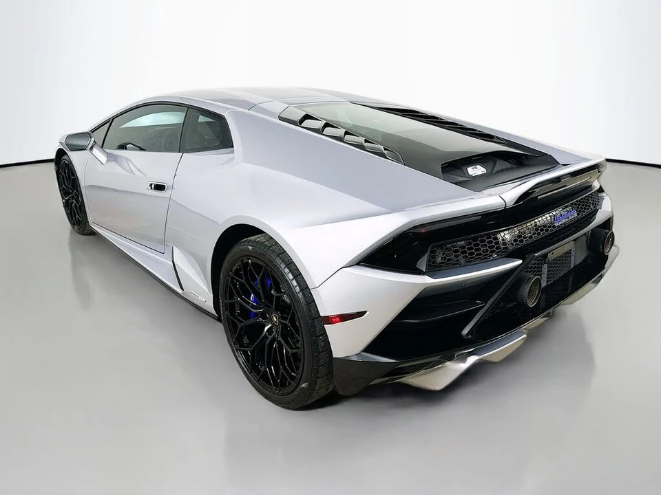 2023 Lamborghini Huracan - Image 7 of 31
