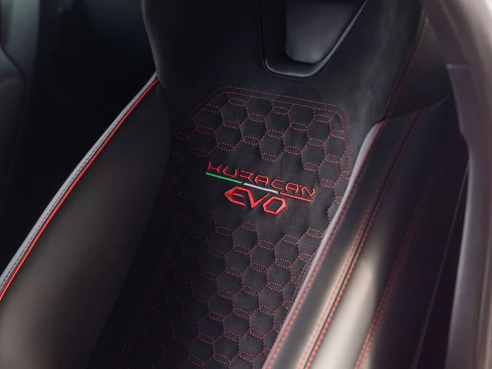 2023 Lamborghini Huracan - Image 31 of 31